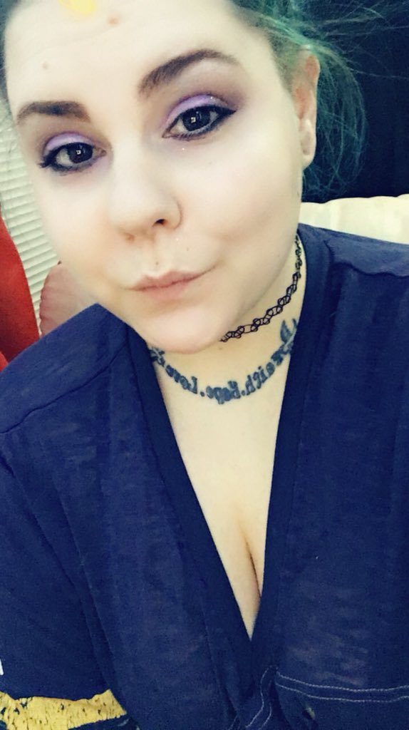 On #chaturbate now!!! Link in bio!!!! https://t.co/9UQBjGqQaa