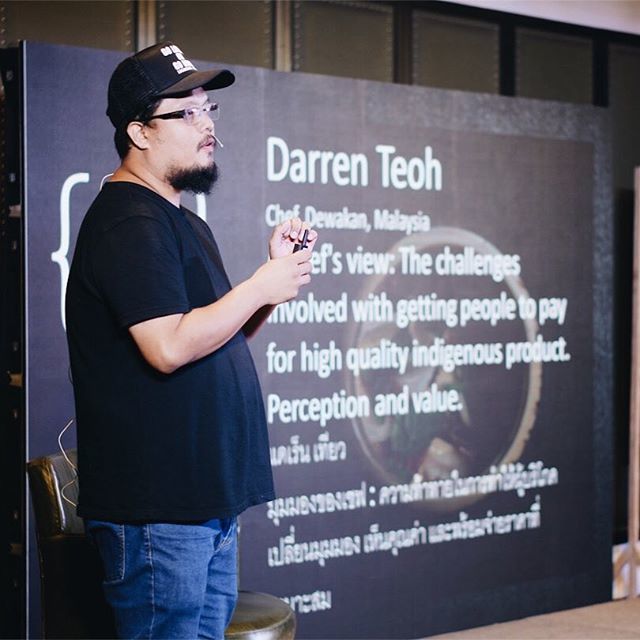 มุมมองของเชฟ ความท้าทายในการทำให้ผู้บริโภคพร้อมที่จ่ายสำหรับวัตถุดิบท้องถิ่น บรรณฐาน และคุณค่า 
A chef's view: The challenges involved with getting people to pay for high quality indigenous product. Addressing perception and value. How do you communicate… ift.tt/2FLiC4D