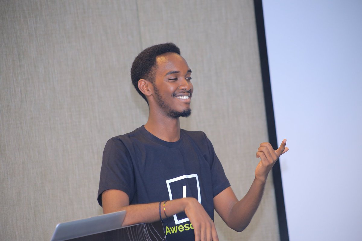 Dizneymedia256's tweet photo. #Awesomitylab sharing at the #CMSAfricaSummit18.

@Compound_55 #CMSAfrica18 #CMSAfrica2018 @AwesomityLab @disneymedia256 https://t.co/gZkrM4e7p0