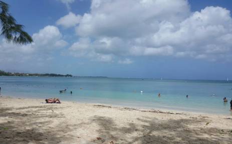 ewnupdates's tweet image. [ICYMI] EWN's @refsheric has put together a list of beaches you can visit this coming Easter, including Mont Choisy in Mauritius:  bit.ly/2G1OC3R
#RatherbeinMauritius
#Mauritius