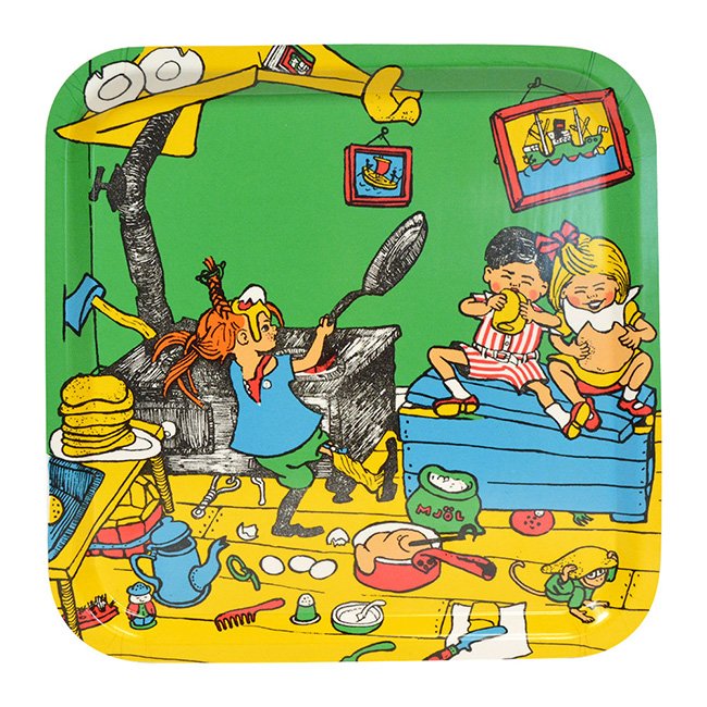 北欧雑貨 北欧キャラクター スウェーデンの国民的児童文学 長くつ下のピッピ のトレイ コースター 世界で一番優しくて 世界で一番強い女の子ピッピが巻き起こすハプニングと愉快な活躍を日常のワンシーンへ カラフルで楽しいイラストに元気をもらえ