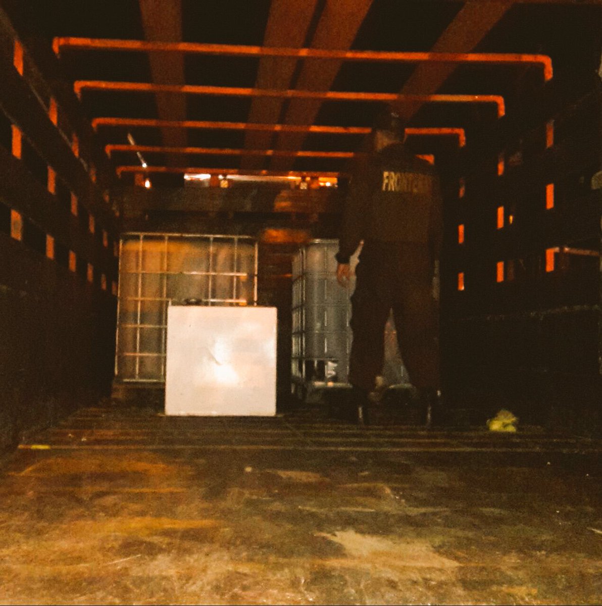 En control vehicular del Kilometro 35 en coordinación con <a href="/DGPT_CR/">Policía de Tránsito</a> hacemos el retiro de placas y confección de infracción por transporte de material peligroso sin la debida documentación ni mecanismos #HacemosNuestroTrabajo