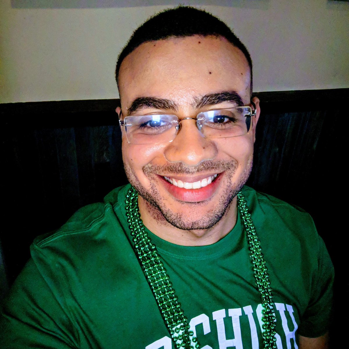 phillipwclark's tweet photo. This is what #28 looks like. ♓2️⃣8️⃣♓💯 #anotheryearolder #olderandwiser #hittingthirty #scruffymen #vogue #strikeapose #blackboyjoy #piscesmagic #thisiswhat28lookslike #badandbougie https://t.co/H6uGcInuEc