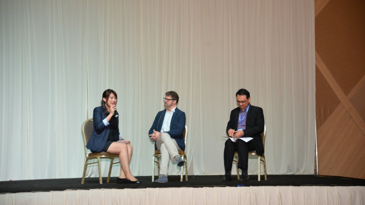 ThisIsSorensen's tweet photo. The "going on stage" memo always arrive at T-2 hours #Throwback #onstage #digitaltransformation #digitalHR #beingagile #agility+200 https://t.co/zlfpBlChOp