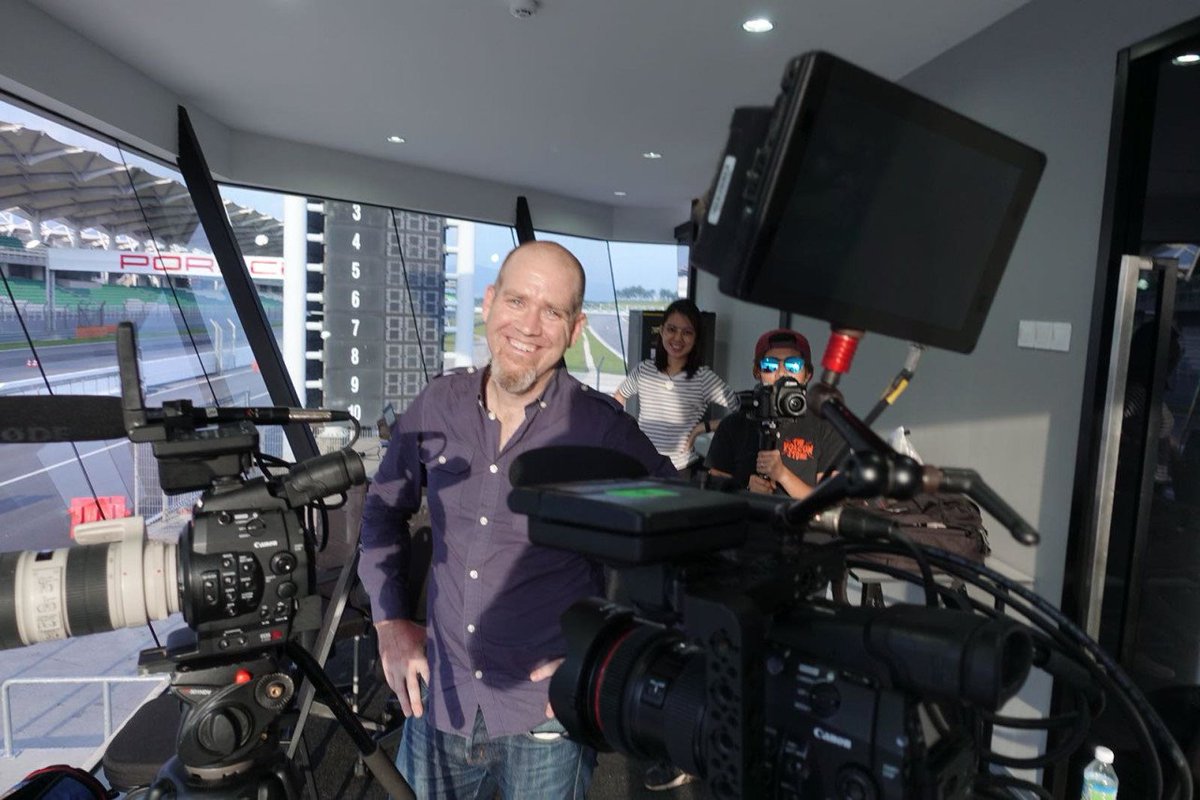 Click2View's tweet image. Happy Director = Happy crew. #Click2View's @jeremymackie ready for the #Porsche shoot we did last weekend at the #SepangF1 track. #contentservices