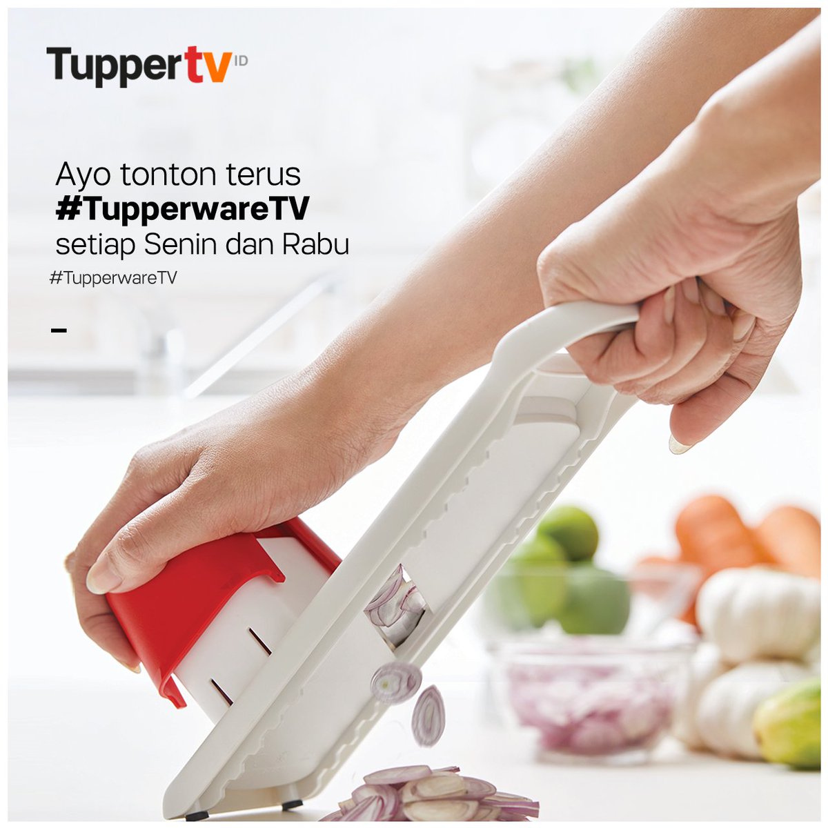 tupperwareID's tweet photo. Segera kunjungi https://t.co/0fig8HPnb7 untuk streaming episode terbaru #TupperwareTV, yuk! https://t.co/HPCwFRm97s