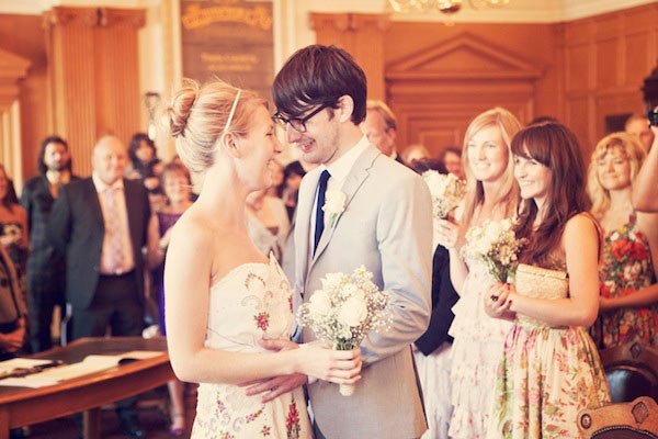 mariagecom's tweet photo. Quatre choses à savoir pour gérer les bans de son mariage civil

https://t.co/pksKZQN6Kk

#mariagecivil #mariage https://t.co/pUGc0m9JGP