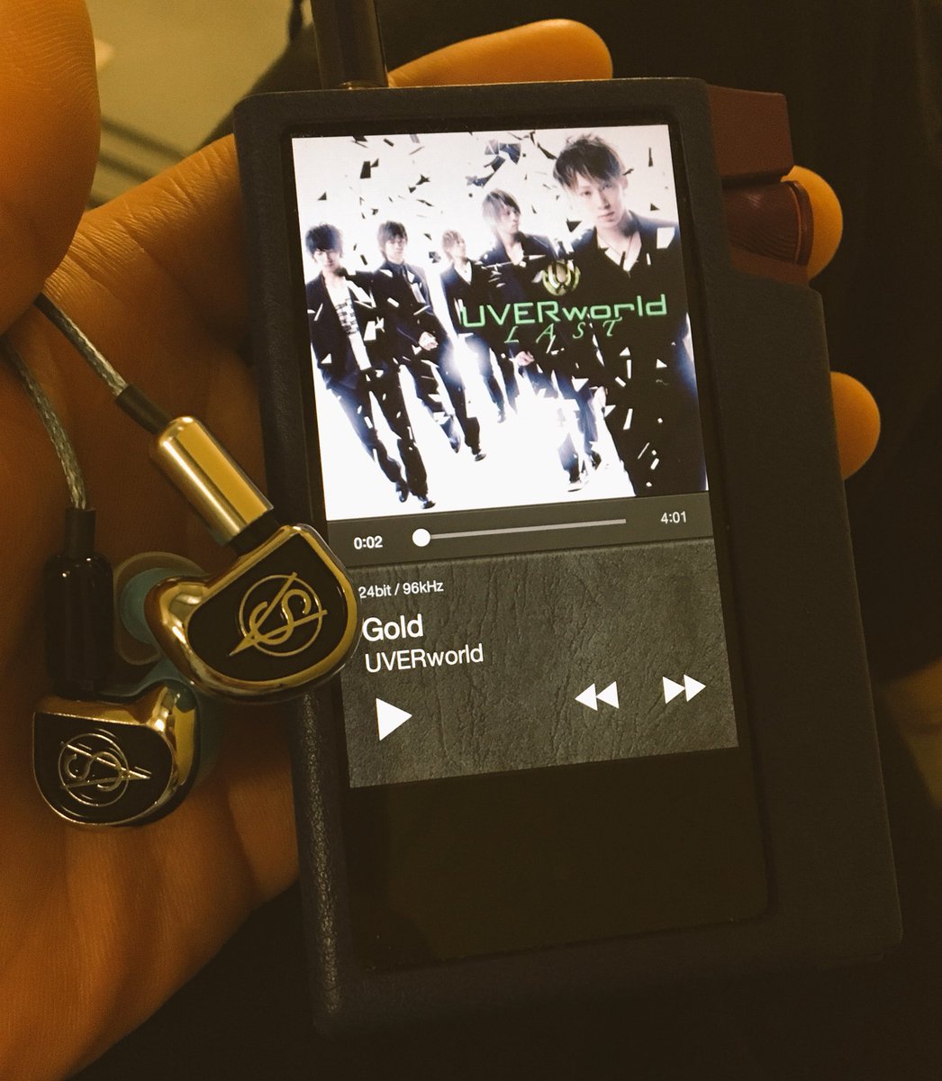 1229_asahi's tweet photo. ようやく休憩〜
今日はAK70MKⅡとCTM VS-２で
UVERworld GOLD

#ミュージックの日 https://t.co/k0LS2IRssv