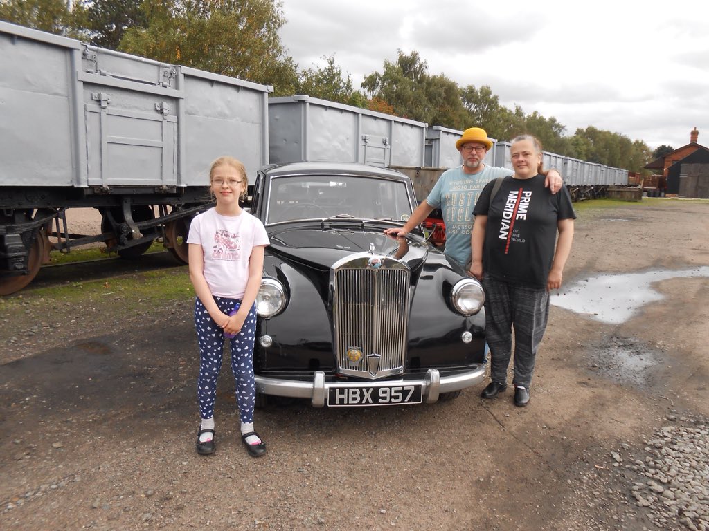 @MrsMBrewer @HunzikerDesign I shall be displaying our Mayflower with the Enthusiasts of British Motor Cars Pre-1986 group. I will be there every day and the girls are coming with me on the Sunday, hope to see you there!