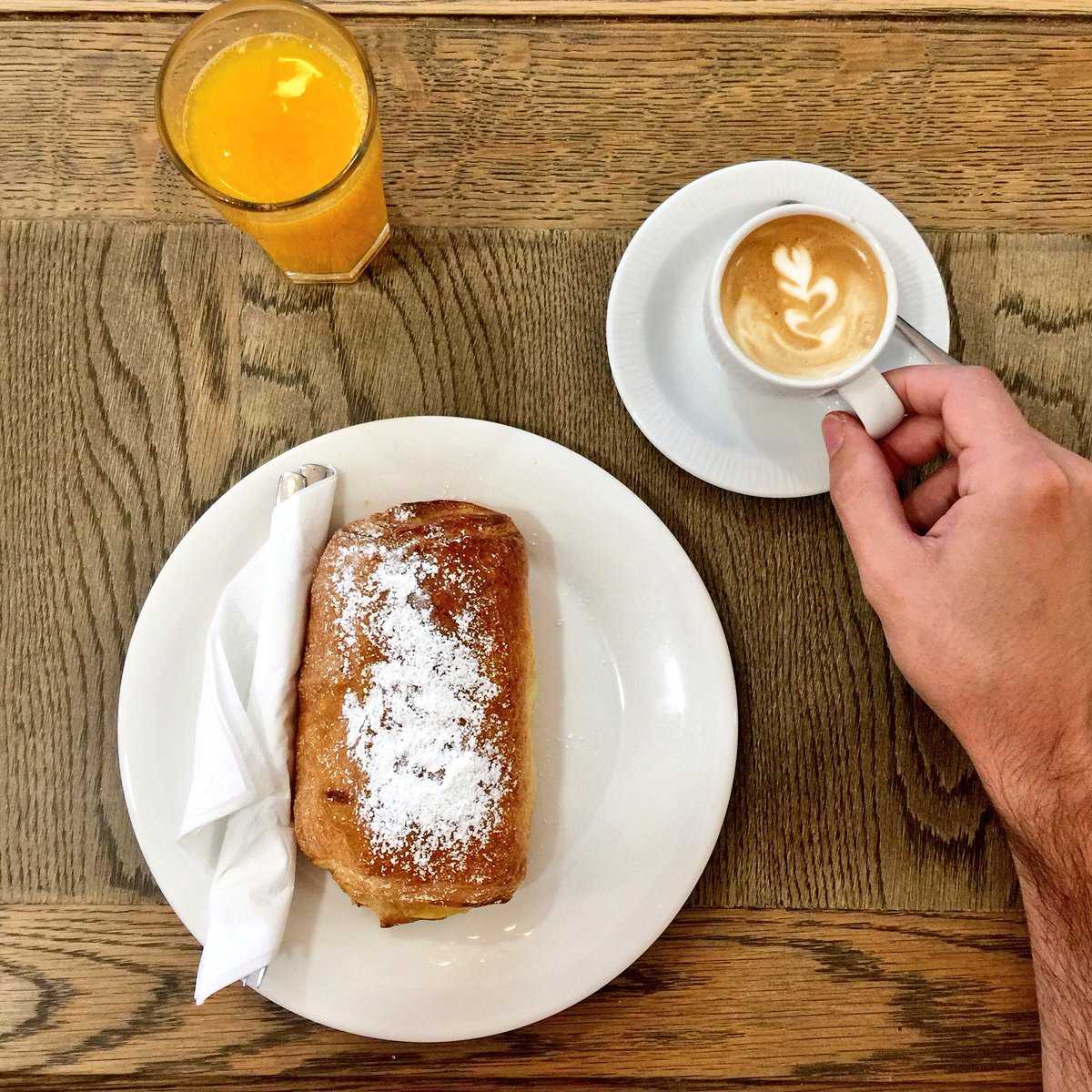 NewCoffee_VI's tweet photo. ¡Feliz Día del Padre a todos los aitatxos! 
#desayunosconaita #desayunosconpapa #diadelpadre https://t.co/v1eS88gWY1