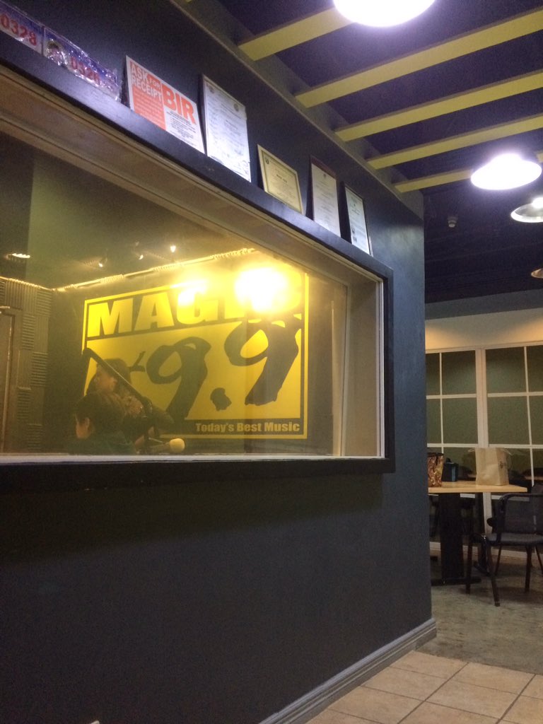 jbetibuen's tweet photo. time for #TheRundown899!!!! Tune in from 3-6PM π https://t.co/fU74q2Zl3m https://t.co/Ns4kysbPo4