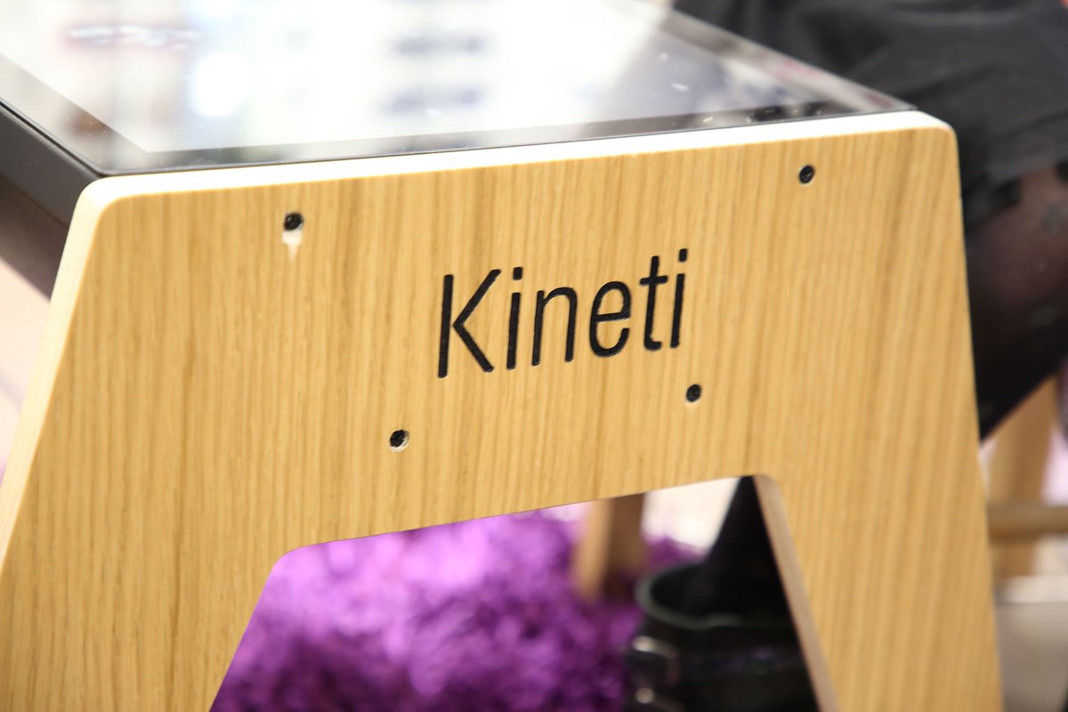 Kineti_Tech's tweet photo. Aujourd'hui, nous présentons notre offre pour Espace Enfants : KineKidz, un véritable produit français développé pour les petits.
Vous pouvez retrouver la table KineKidz chez nos partenaires Rouge Cekoya , ADVITA et Simire.
https://t.co/EEflsdyCSt https://t.co/sAxcDHrvVo