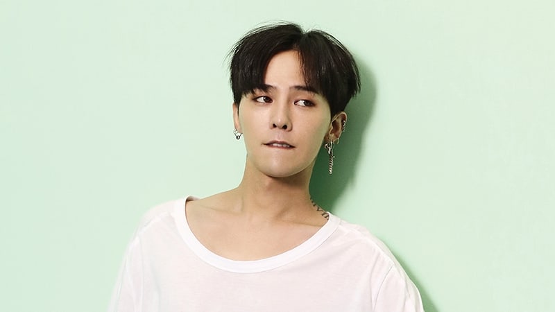 Soompi On Twitter Gdragon Smiles Brightly In New Military