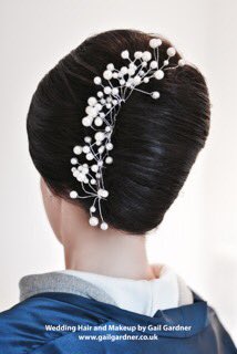 Beautiful bridesmaid <a href="/TheHarvardInn/">The Harvard Inn</a> <a href="/CrondonWeddings/">Crondon Park</a> #weddinghair #bridalhairstylist #makeup #makeupartist @elainemariemakeup