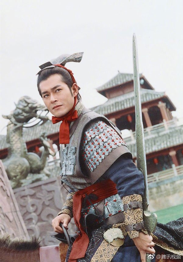 dramapotatoe's tweet photo. A huge blast of nostalgia for everyone who watched time travelling TVB (Hong Kong) drama, #AStepIntothePast! A movie version is coming your way with the original cast to return - #LouisKoo, #JessicaHsuan & #RaymondLam. Filming said to start end 2018
#寻秦记 #古天乐 #林峯 #宣萱 https://t.co/VBhAcNjgZH