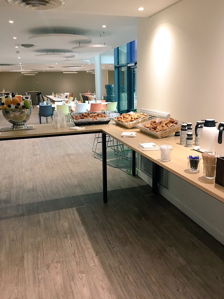 SophieLRH's tweet photo. On vous fait découvrir ce matin #ConnectRH le nouveau portail collaborateur &amp; manager. Démarrez la semaine avec nous autour d'un ptit déj' sur Paris, on vous attend à la #StationD @ITCaisseEpargne ☕️🥐 https://t.co/YwpOnEQv02