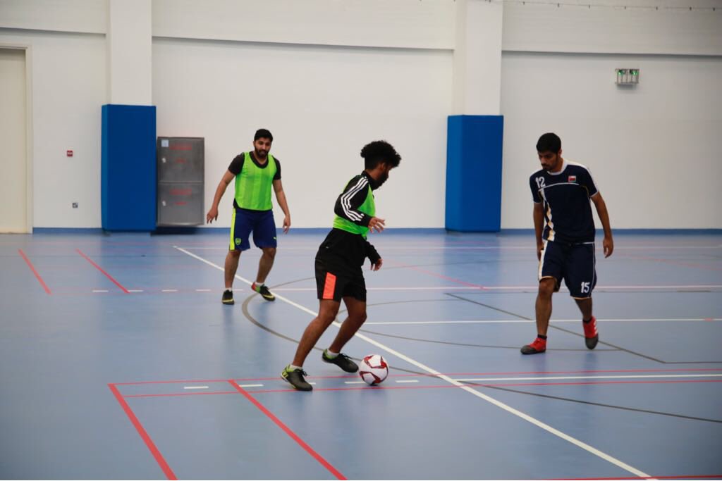 MEC_Oman's tweet photo. #Dean’s_Cup is one of the biggest sporting events in the Sultanate Of Oman among private college/Universities. #MyMEC  #The_inauguration of the 
#Dean’sCup #football_time⚽ 
#StudentHub #sport #SportHall https://t.co/eCUb4p45qZ