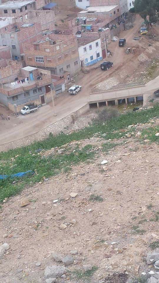 BoutainaRifia's tweet photo. #Hirak
Ayer, a pesar de la invasión de los #Militares en los pueblos de #tmassint y #emzouren los #rifeños salieron una vez mas a exigir su libertad y a protestar por los mas de 1500 activistas detenidos y apoyar al pueblo de #Jerrada https://t.co/nfBvFdXRiD