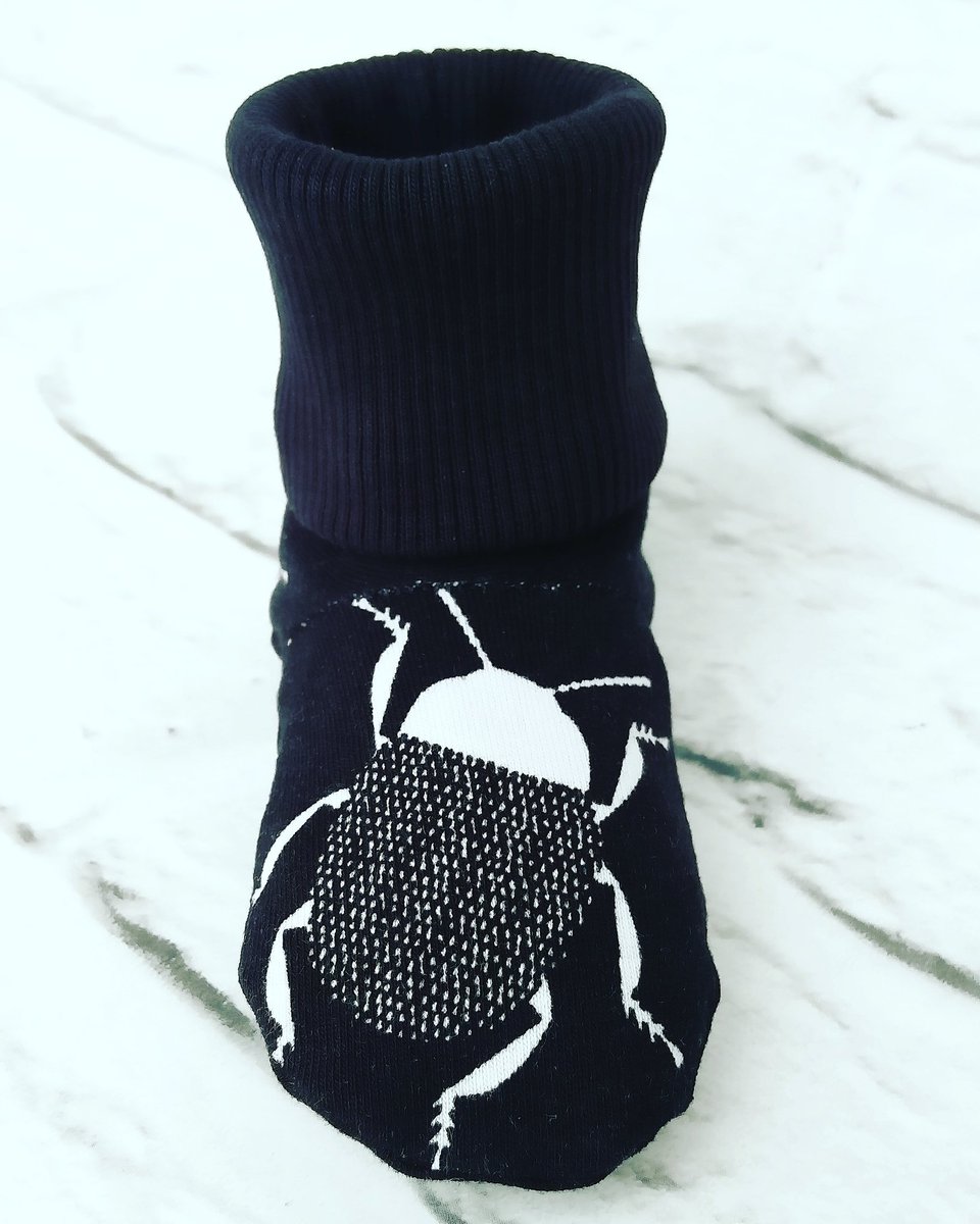 FreshAirButtons's tweet image. I'll be finishing these later and adding them to my Etsy store this evening #baby #babyshower #babyclothes #babyfashion #babyboy #babies #etsy #etsychaching #freshairandbuttons #bugs