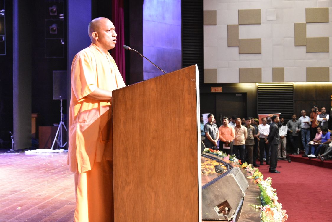 snikhil_social's tweet photo. सरकार 64 विभागों में 4 लाख नौकरियां ला रही है:
#UPCM श्री #YogiAdityanath #EkSaalNaiMisaal https://t.co/9fWIej5m4X