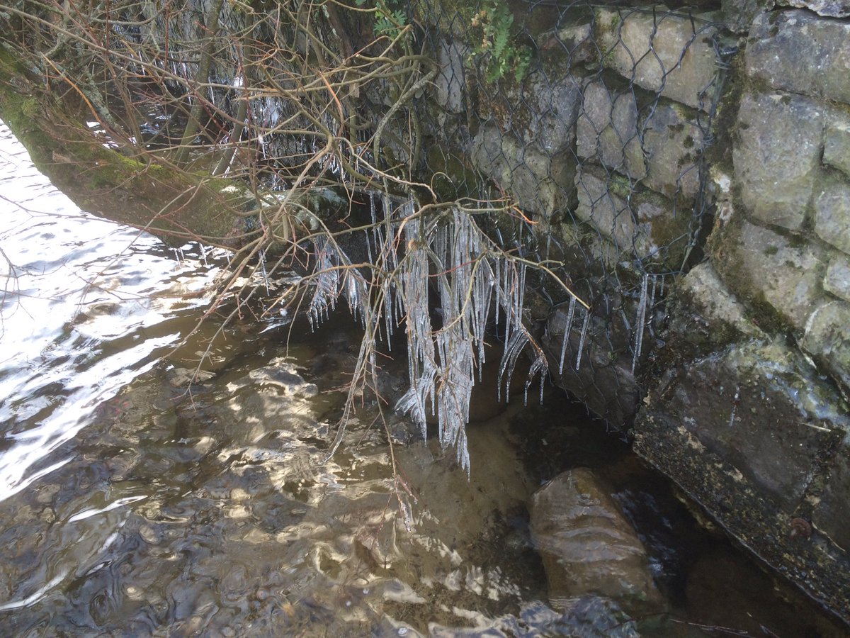 C_Dearden's tweet image. Cold in Snowdonia this morning.  We're live in Llanberis @BBCRadioWales later talking about plans to protect and promote Snowdon