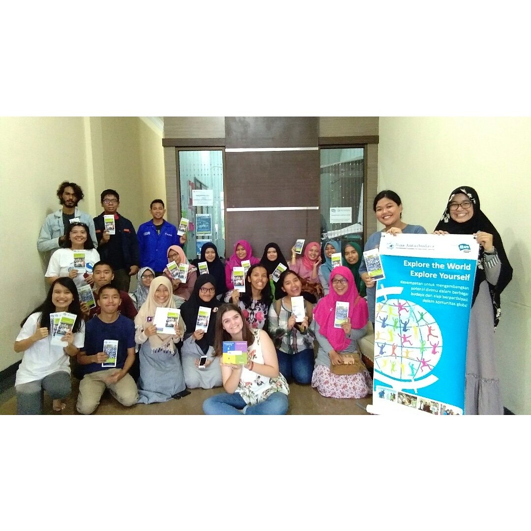 Welcoming new volunteers!