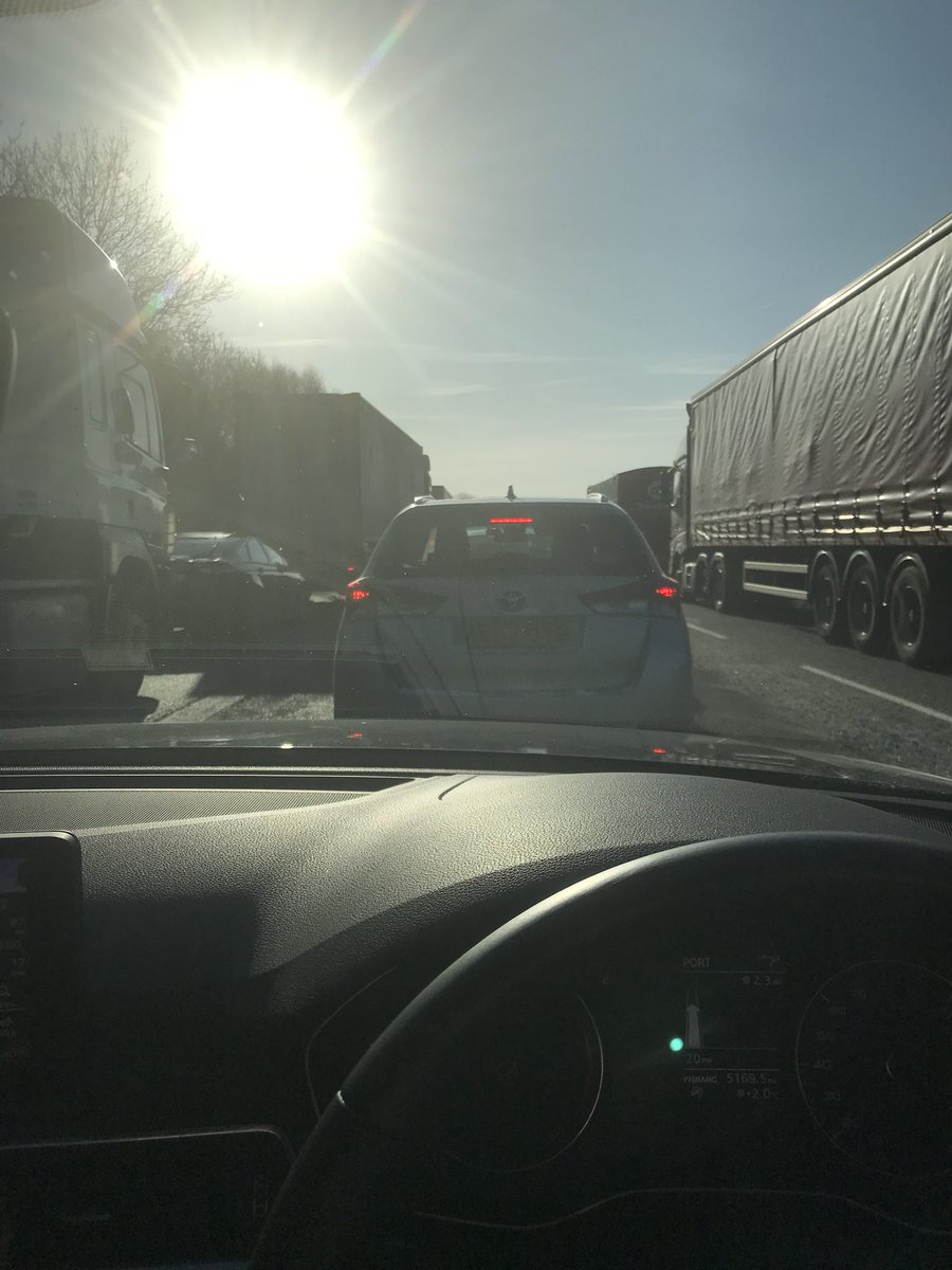 petewainer's tweet image. Happy Monday Everyone #goingnowherefast