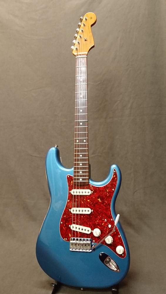 Gakki_shimokura's tweet photo. 【中古ギター】1999年製 Fender Mexico 60's Stratocaster (改) 入荷しました。価格81,860円 (税込) 送料無料 https://t.co/1dEA0fLXYg #フェンダー #ストラト #60ST #中古ギター #下倉楽器 https://t.co/dHOz55GDvt