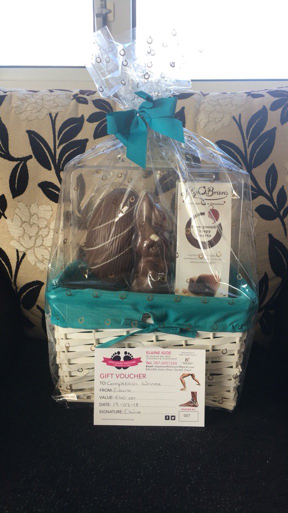 StepaheadFootc1's tweet photo. It’s ✨COMPETITION TIME✨ over on our Facebook page!! Head over now to enter🤩🤩 #podiatry #competition #easter #hamper https://t.co/HJbYrc4Dov