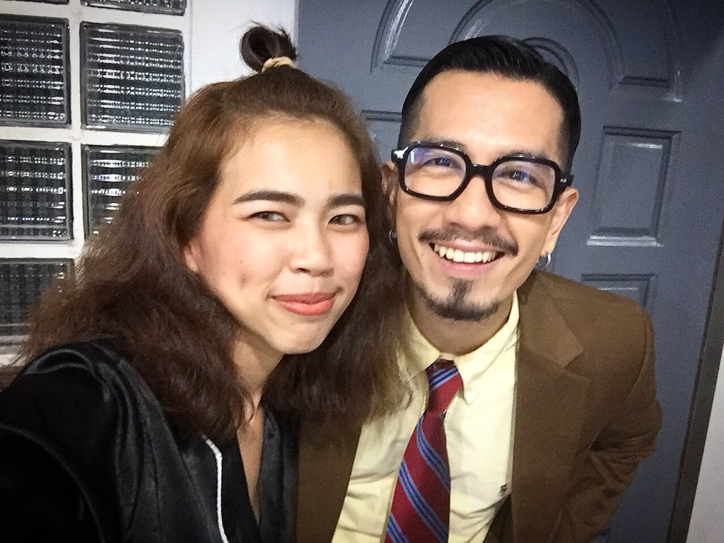 กำลังใจในการทำงานวันนี้!!!!!
แต่งตัวคลูมาก ใจละลายยยยยยย🧡
#ขอบคุณนะคะ 🤟🏻
#25hours <a href="/Lham_25hours/">LHAM 25 HOURS</a>