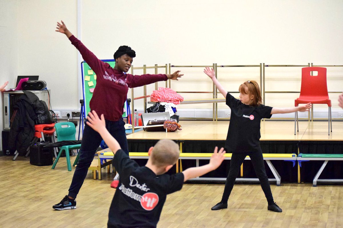 Thanks so much <a href="/Platformyp/">Platform YP</a> for booking with us. We hope you had an amazing <a href="/LittleShopTour/">Little Shop of Horrors</a> workshop with @VanessaJFisher yesterday! Pics and vids look fab... ☂️ #LittleShopofHorrors 🐲#ProsFromTheShows 👯‍♀️