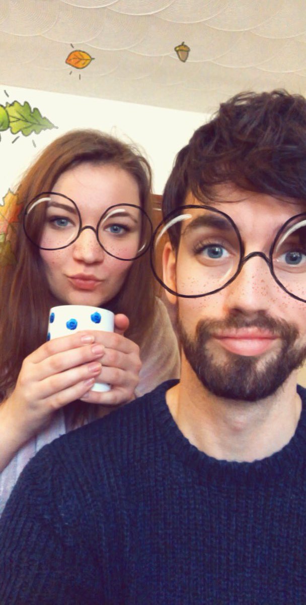 AmazingDanny's tweet photo. #GaffCafe with @ilovayy https://t.co/llrIcCJa0a