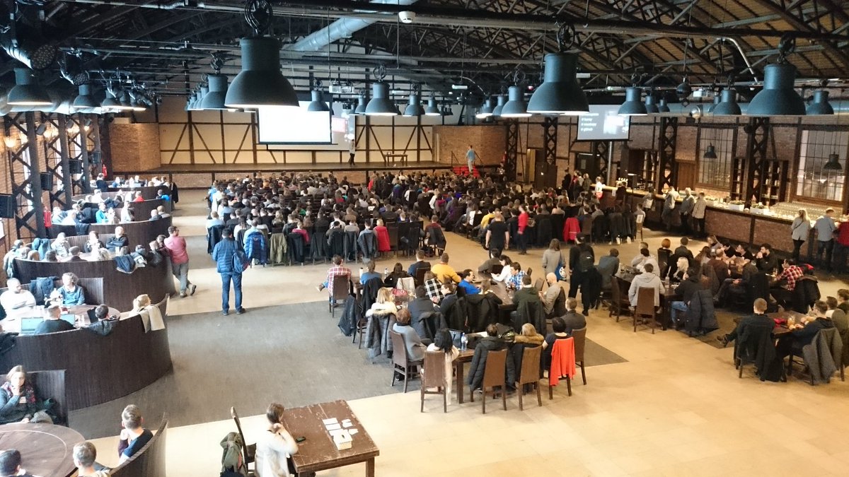 mobilinepl's tweet photo. Pozdrowienia z #SkladQA https://t.co/NrBIkUx3dT