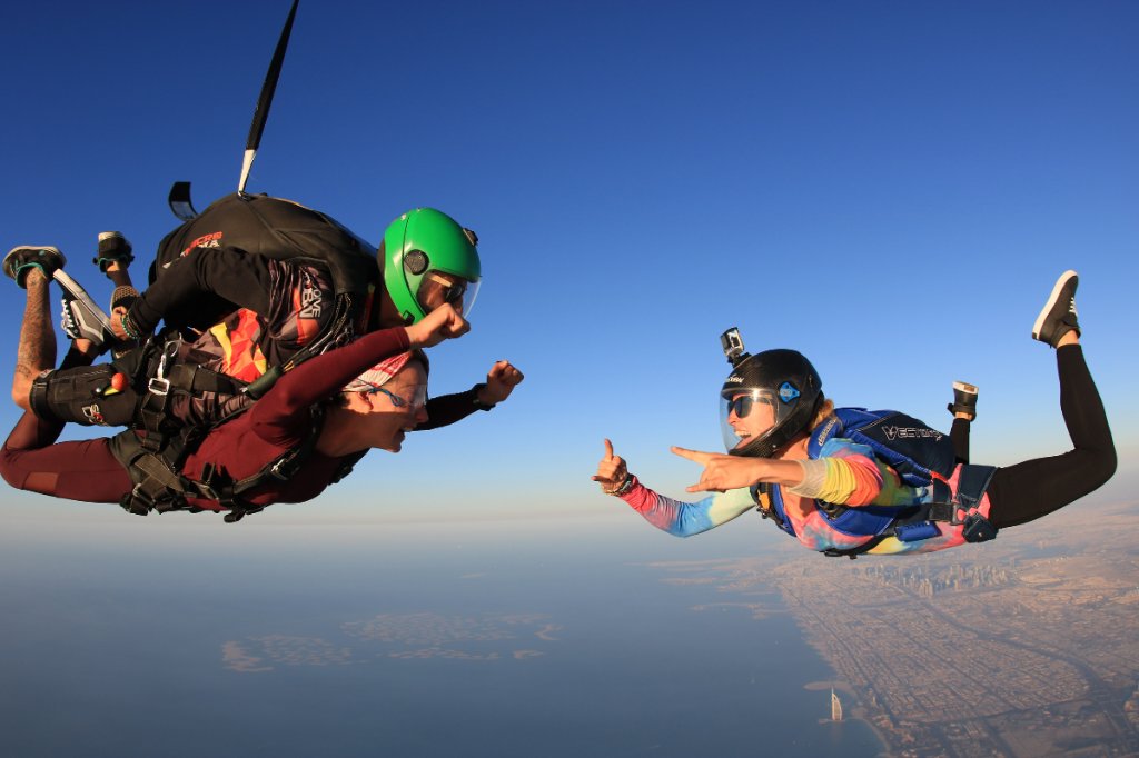 skydivedubai's tweet photo. Thank you to everyone who shared their skydiving experience with us on TripAdvisor. We enjoyed having you over and look forward to your next visit.
#makeitsoon #memories https://t.co/vvj9JeRz5p