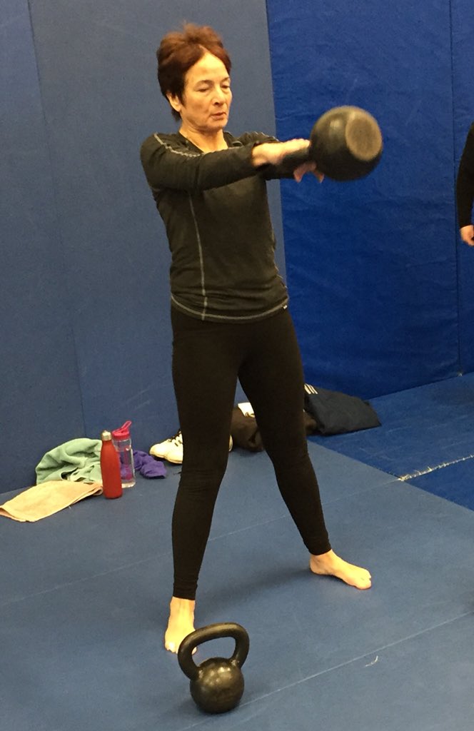 UniqueResults's tweet photo. I hear that @antmiddleton has mentioned the #kettlebell as part of his own training on his one man show. Great to hear. @BeStrongFirst #SFG #SAS strength, resilience, durability, mobility. https://t.co/4kfVkSF7rh
