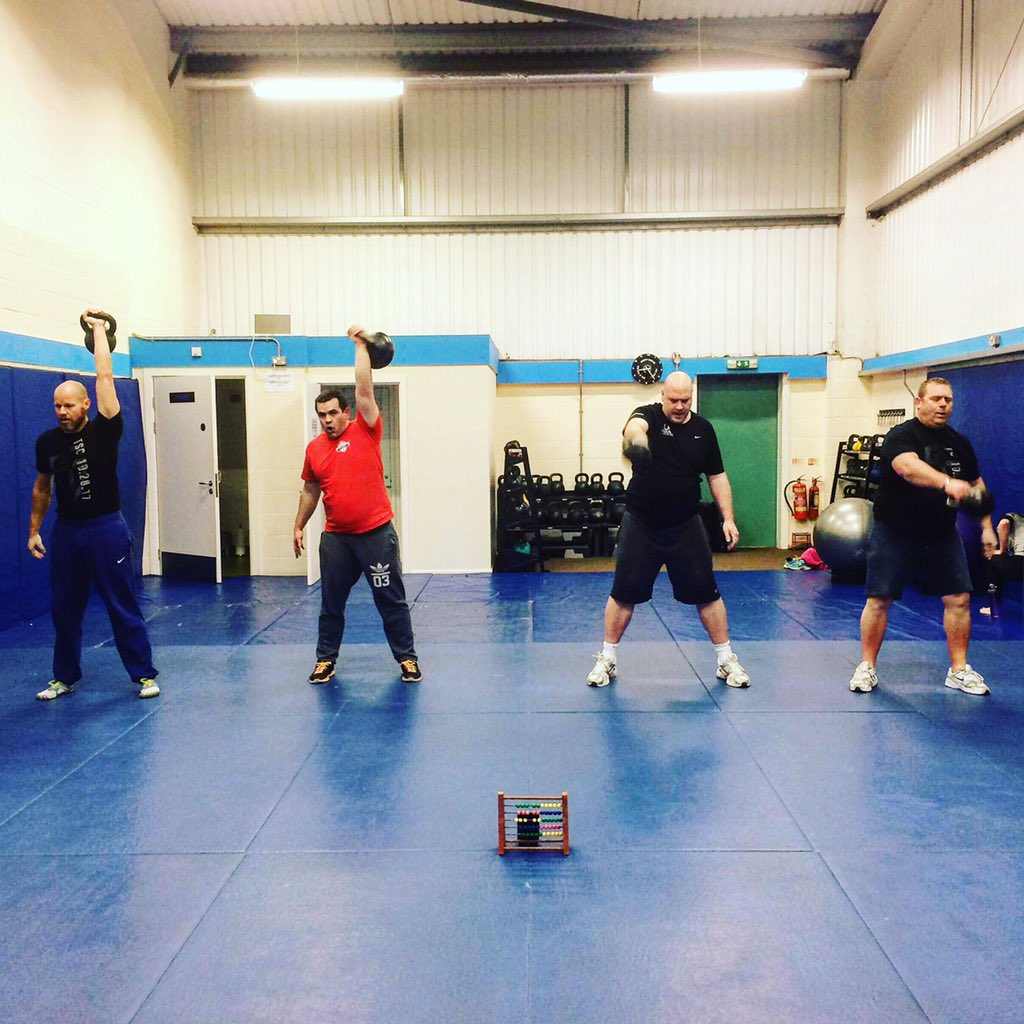 UniqueResults's tweet photo. I hear that @antmiddleton has mentioned the #kettlebell as part of his own training on his one man show. Great to hear. @BeStrongFirst #SFG #SAS strength, resilience, durability, mobility. https://t.co/4kfVkSF7rh