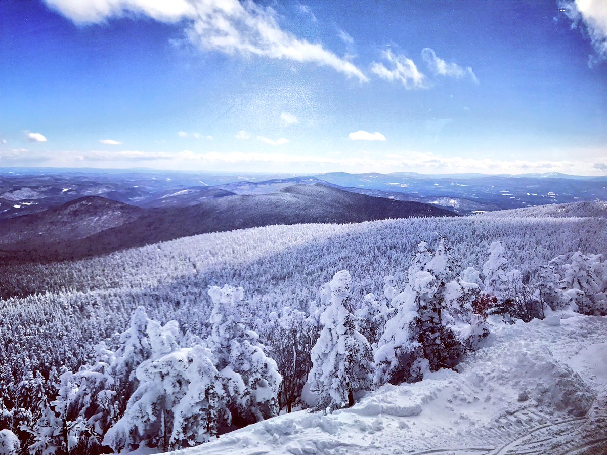 NicoleNalepaTV's tweet photo. Hard to believe the first day of #Spring is TOMORROW, when this was my view over the weekend! ❄️🎿 #Winterisheretostay #onlyinNewEngland #skithebeast https://t.co/pOvZxFi0kX
