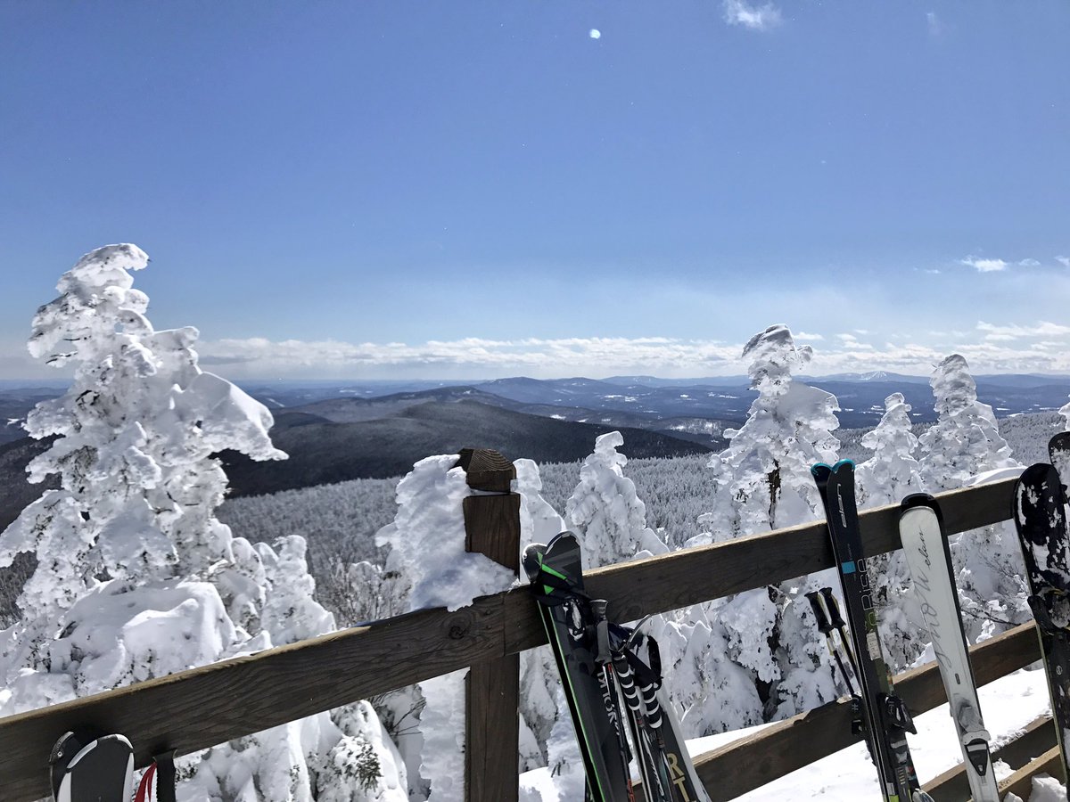 NicoleNalepaTV's tweet photo. Hard to believe the first day of #Spring is TOMORROW, when this was my view over the weekend! ❄️🎿 #Winterisheretostay #onlyinNewEngland #skithebeast https://t.co/pOvZxFi0kX