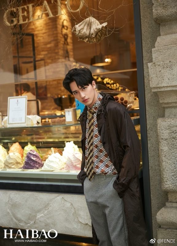 zznoii's tweet photo. 180319 FENDI
https://t.co/v0S4wIVrpJ
https://t.co/QAeeDszp3U
https://t.co/r27gLmEs7k
https://t.co/pLKNDllwt0
https://t.co/fA5t213DSw
https://t.co/dx6ld7kPWG
#TimmyXu #weizhou https://t.co/W5CAUSYUDX