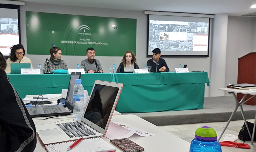 delepsicouam's tweet photo. El Decano de Psicología de la Universidad de Sevilla felicita al @CEP_PIE por el #CNCEP18 y nos anima a seguir trabajando por la Psicología 👏 #ceppiesevilla https://t.co/XaJI4o85tM