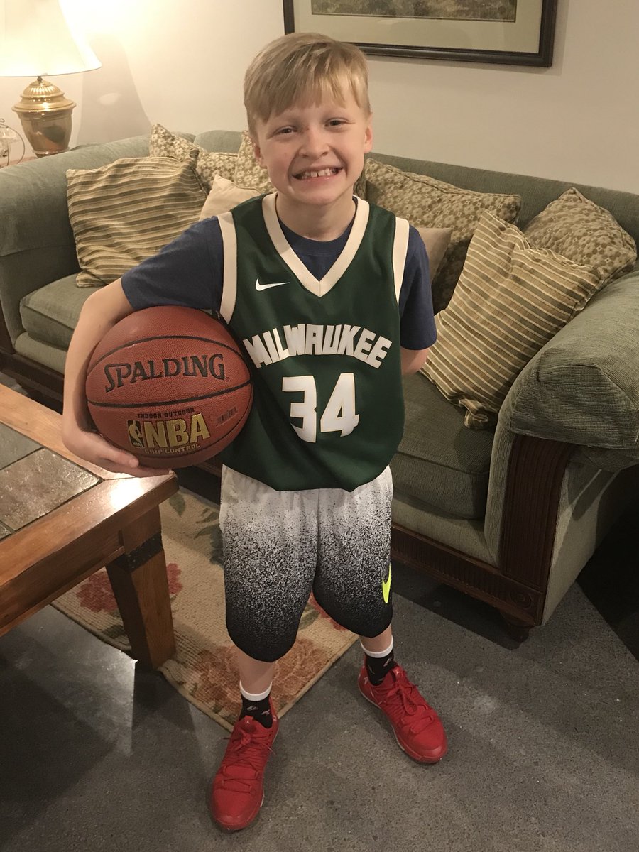 Dre_Leigh_6275's tweet photo. Birthday Boy! Reese is 10🎉🎁🎈 https://t.co/LddwtfEsxV