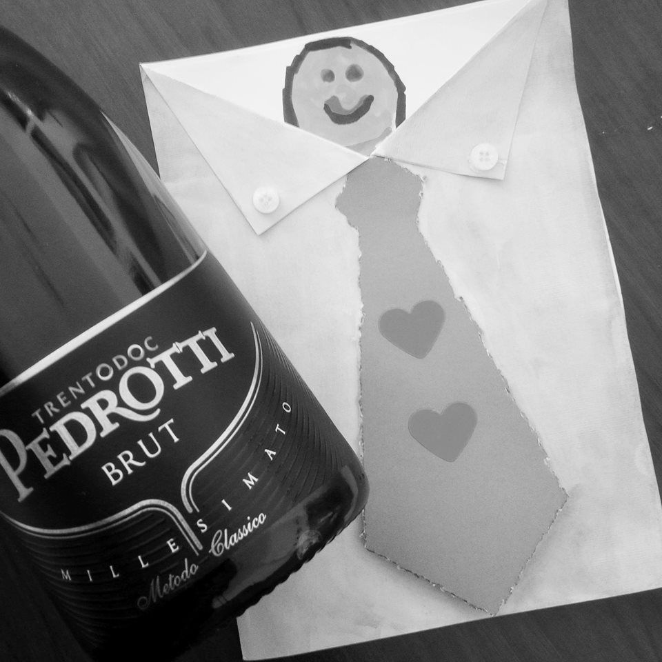 PedrottiWinery's tweet photo. Auguri a tutti i #papà!

#happyfathersday #brindiamo #bollicine #Pedrotti #Trentodoc #pedrottilife https://t.co/GhrVFyma2A