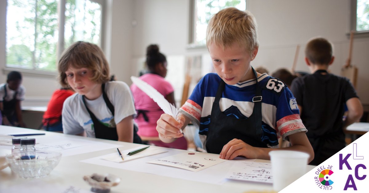 LKCA_'s tweet photo. “Breng kinderen zo veel mogelijk in aanraking met muziek, verhalen, gedichten, schilderijen, films en voorstellingen. Laat ze zelf dingen maken. Kunstonderwijs zou zo vanzelfsprekend moeten zijn als taal, rekenen en gymnastiek.”

https://t.co/iFW8tPCRfv
#CultuurDeelJe #GR18 https://t.co/x7G3aYDDM1