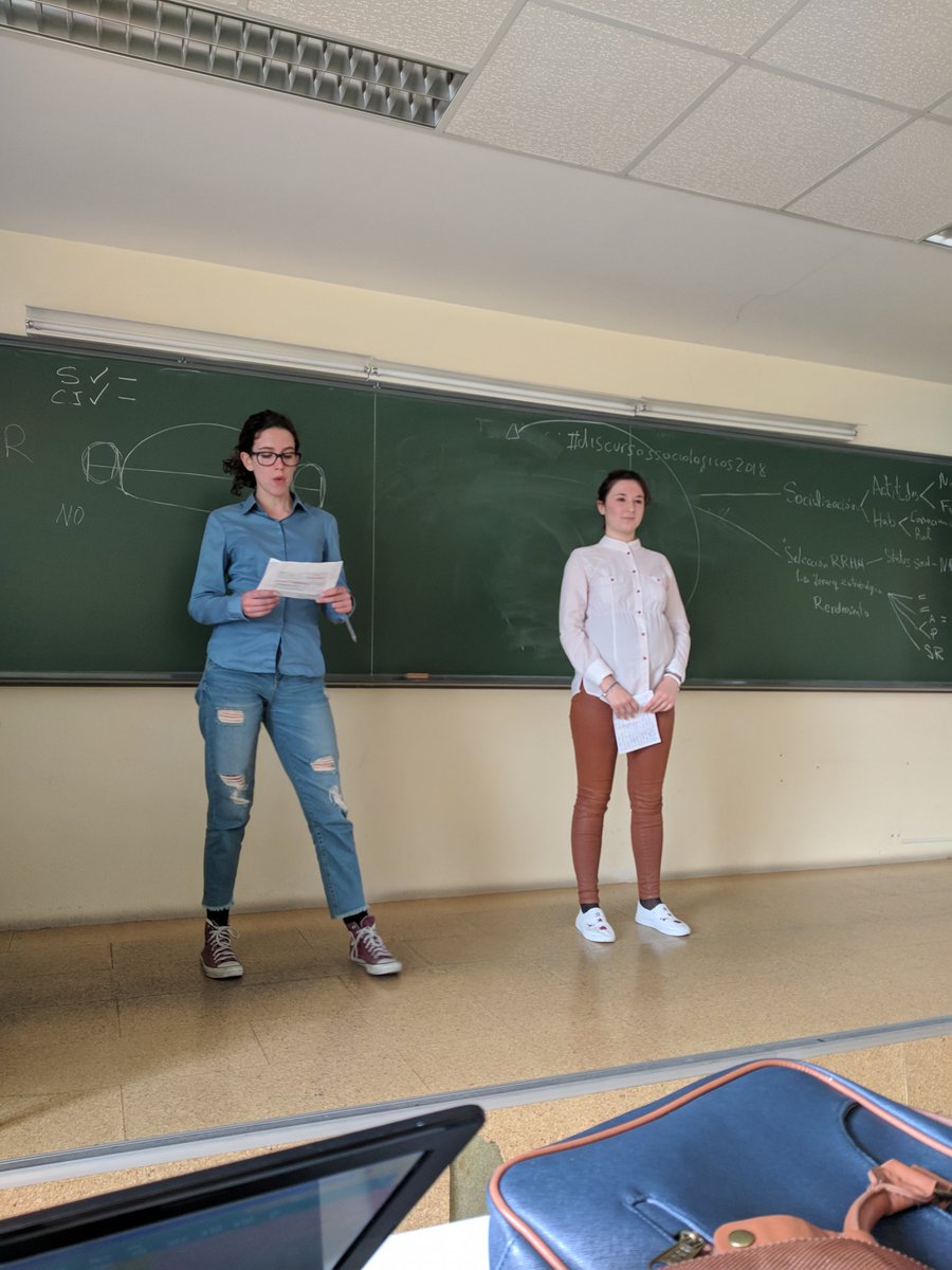 MaricarmenTerra's tweet photo. Samuel Bowles y Herbert Gintis en acción!!
#discursossociologicos2018 https://t.co/QS47QbzdFR