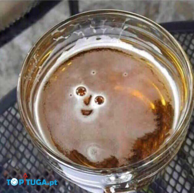 TopTuga's tweet image. Bebe-me sim bebe-me com estes teus lábios carnudos

Vê mais aqui:
toptuga.pt/sociedade/item…