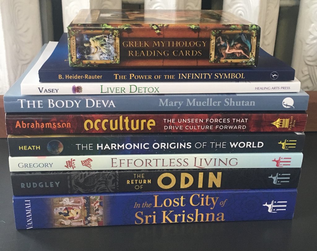 Take Delight! Great New Reads for the Month of March 📚 bit.ly/NewITMarch

#books #newreleases #currentlyreading #krishna #occulture #bodydeva #greekymythologyreadingcards #harmonicoriginsoftheworld #liverdetox #poweroftheinfinitysymbol  #effortlessliving #returnofodin