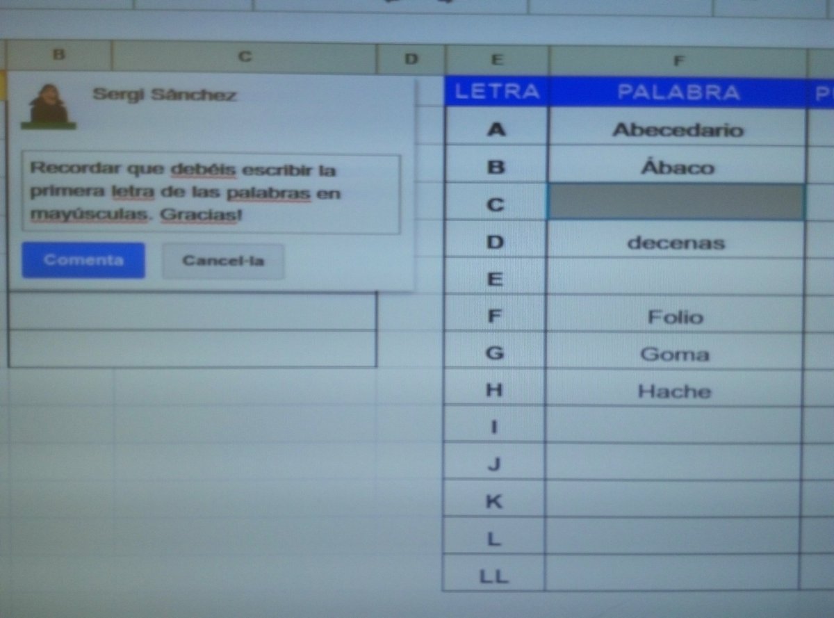 Sergis78's tweet photo. Juguem en equip al "Pasapalabra" amb el suport de #googleclassroom, fulls de càlcul i diccionaris online; #gsuiteedu a tope a 3r de primària #EinesTAC https://t.co/caLsxuOJEq