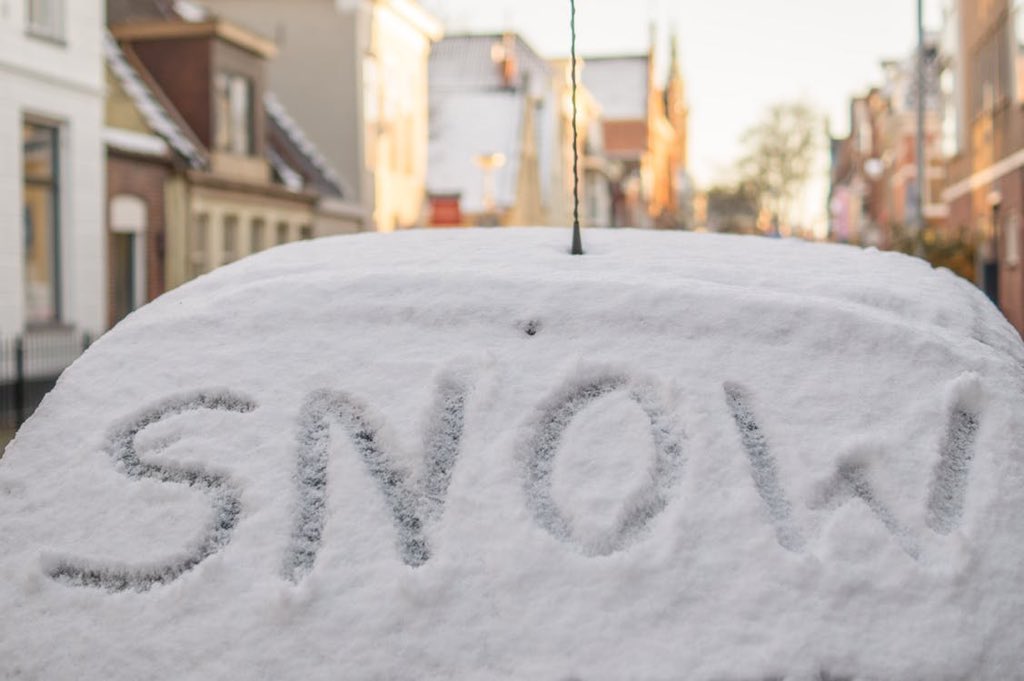 The snow is causing chaos and it is reported that 160 of the 172 schools in Somerset are closed. The snow can cause difficulty for parents and employers. If you need any employment advice, or advice in relation to your children,then please contact us. #Somerset #MondayMotivation