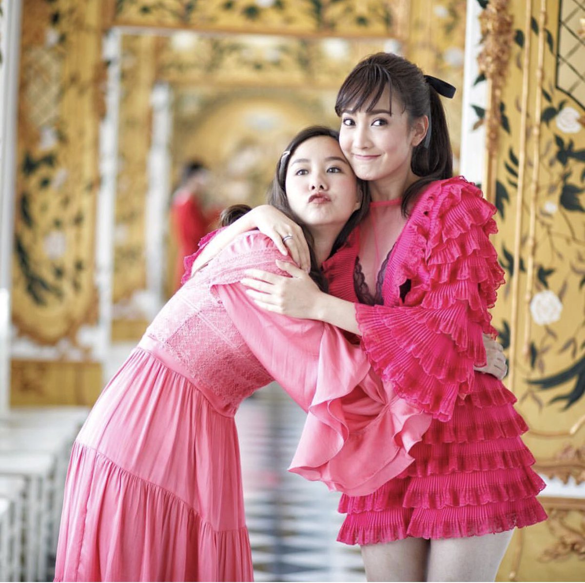 กับป้าแต้วของหมวย♥️☀️ @.landmee_official #landmeegirls #naughtylittleheart {ig:toeyjarinporn ,mrmanapat}