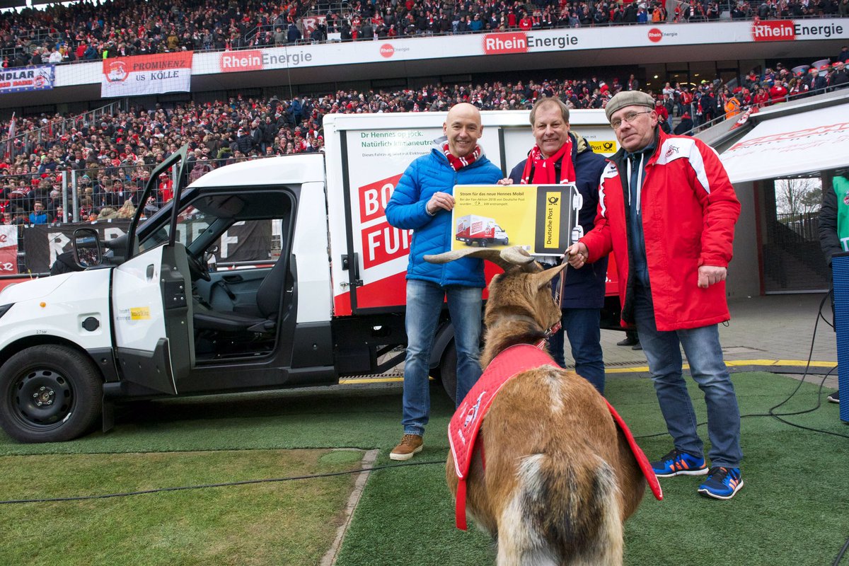 dpdhl_edenhofer's tweet photo. Was für ein schönes nachträgliches Geburtstagsgeschenk für #Hennes : ein neues #StreetScooter E-Mobil + 3 Punkte gegen #Bayer04 @fckoeln https://t.co/OTNfkmQLos